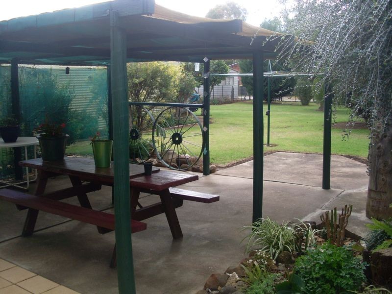 8 Palmer Street, Attunga NSW 2345