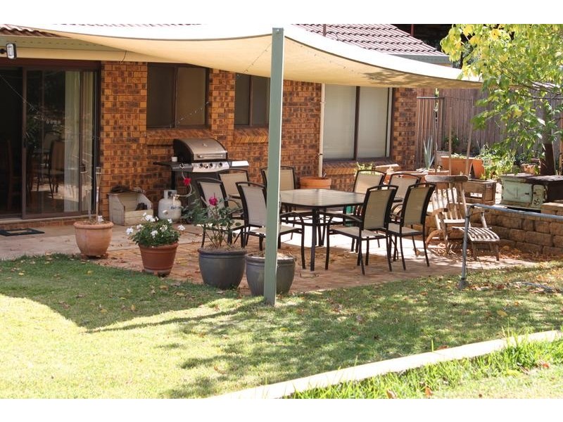 12 Sapphire Crescent, Tamworth NSW 2340