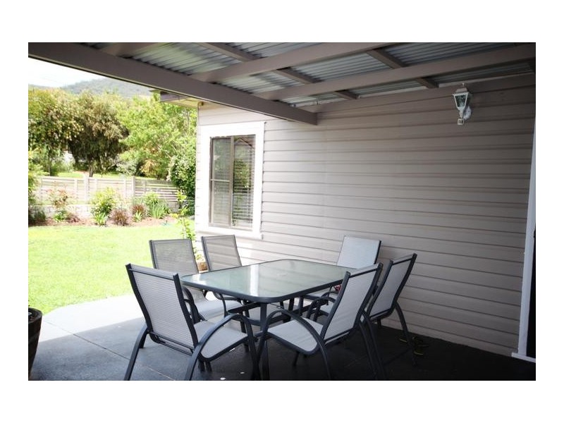 103 Rawson Avenue, Tamworth NSW 2340