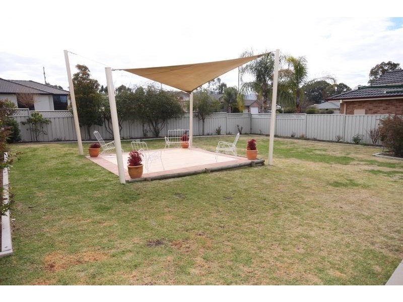 1 Clancy Court, Tamworth NSW 2340