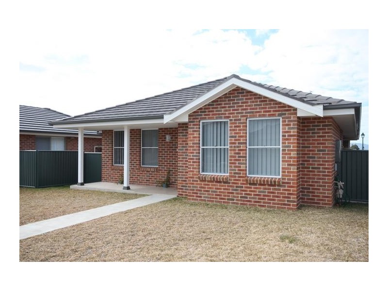 29 The Heights, Tamworth NSW 2340