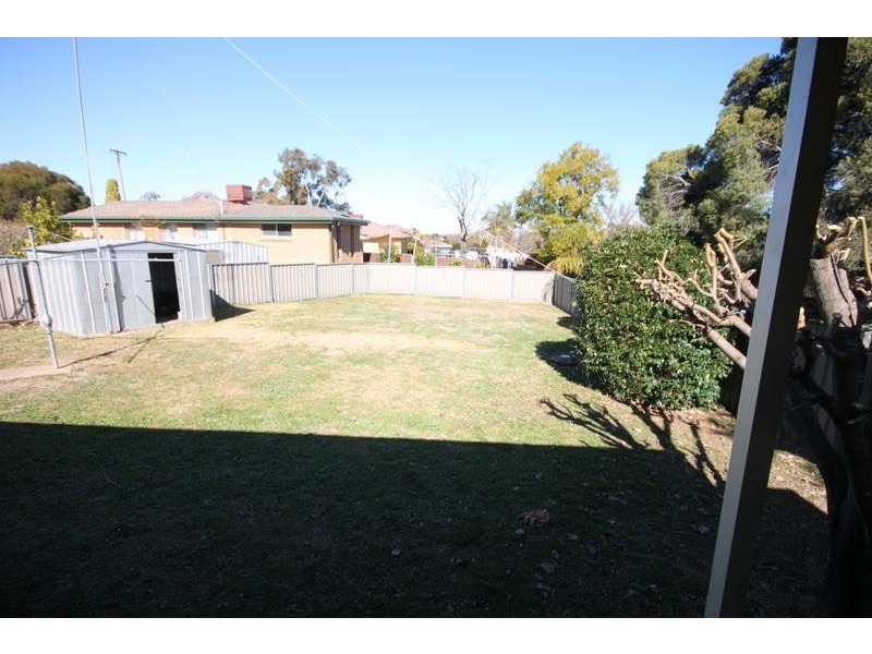 3 Barreng Street, Tamworth NSW 2340