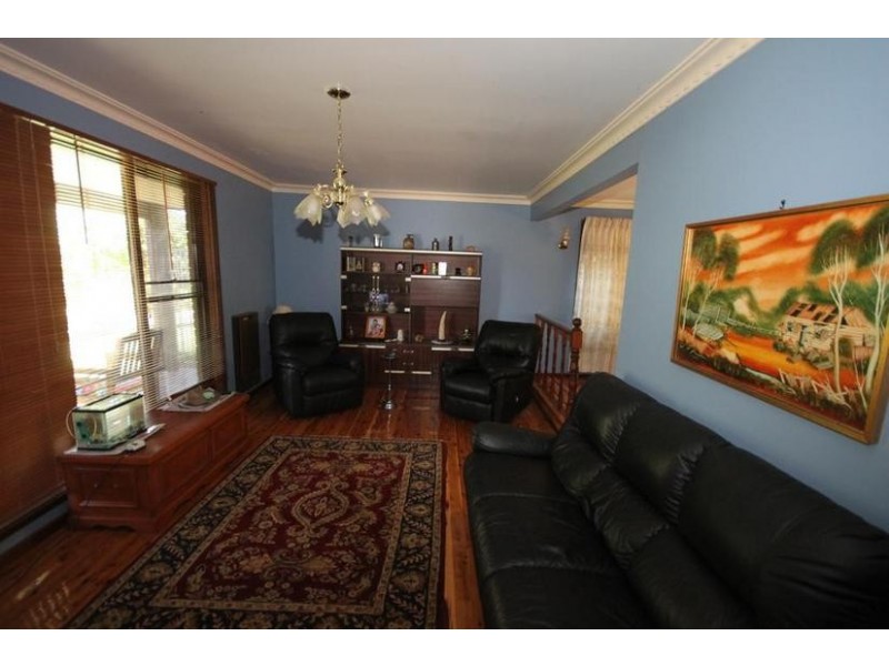 4 Andrew Av, Tamworth NSW 2340