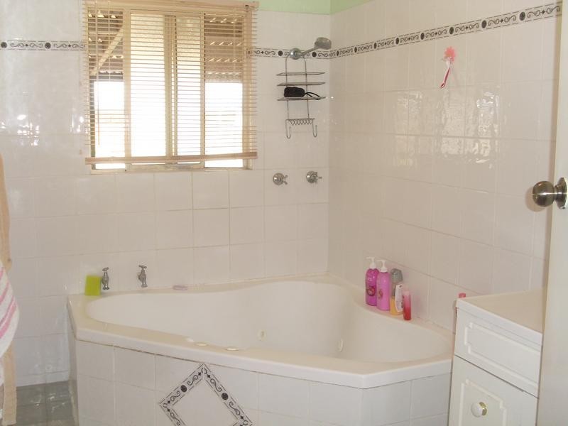 53 Kurrawan Street, Tamworth NSW 2340