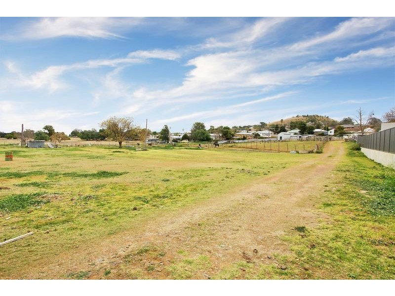 6 Riverview St, Tamworth NSW 2340