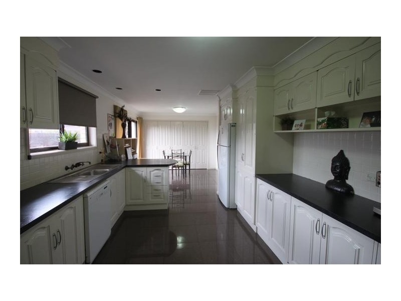 18 Amaroo Road, Tamworth NSW 2340