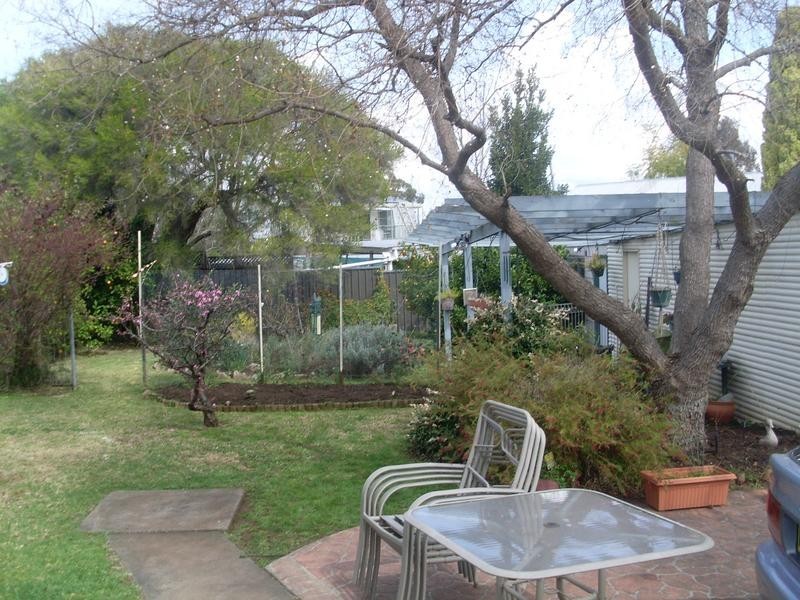 153 Piper Street, Tamworth NSW 2340