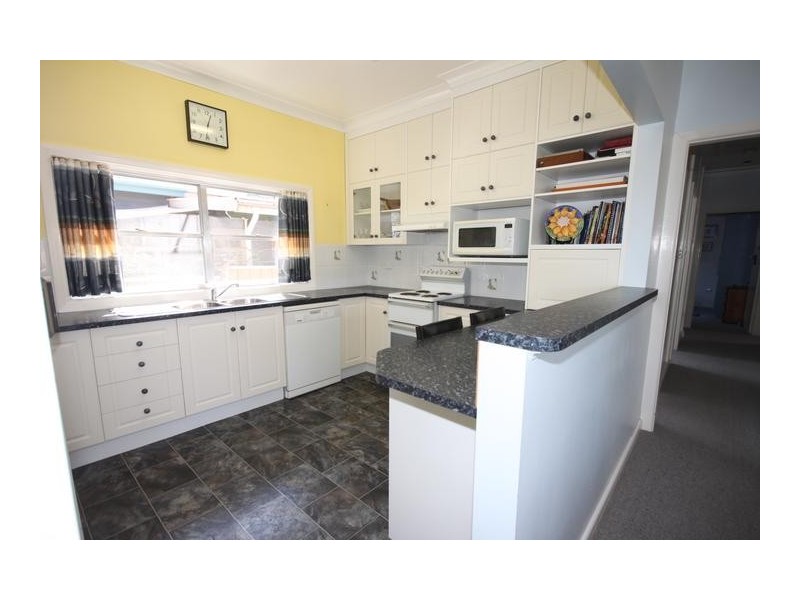 30 Levien Avenue, Tamworth NSW 2340