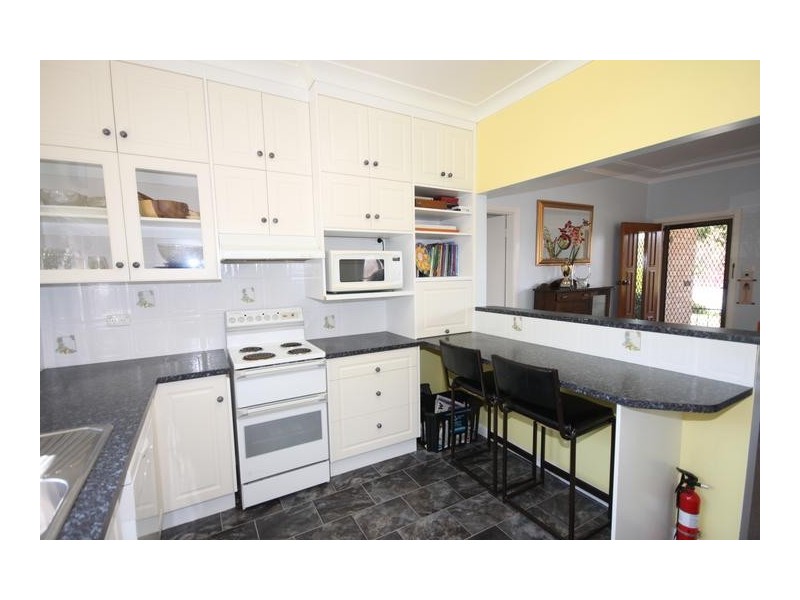 30 Levien Avenue, Tamworth NSW 2340