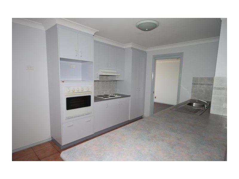 16 Wahronga Drive, Tamworth NSW 2340