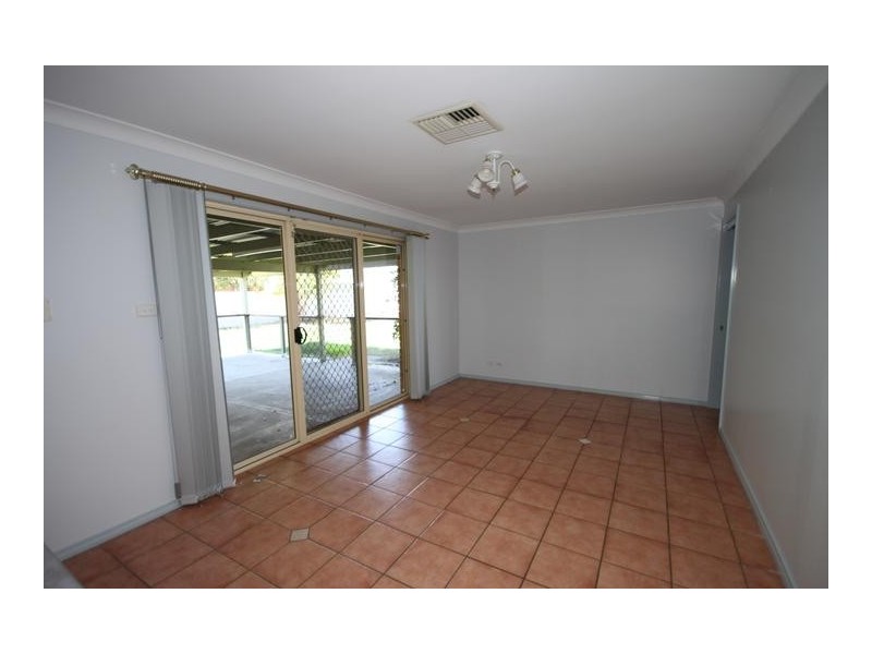 16 Wahronga Drive, Tamworth NSW 2340