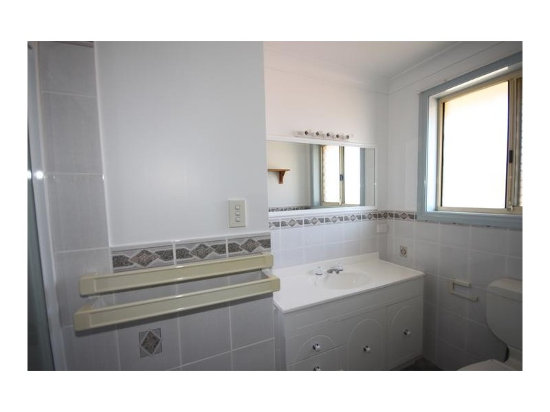 16 Wahronga Drive, Tamworth NSW 2340