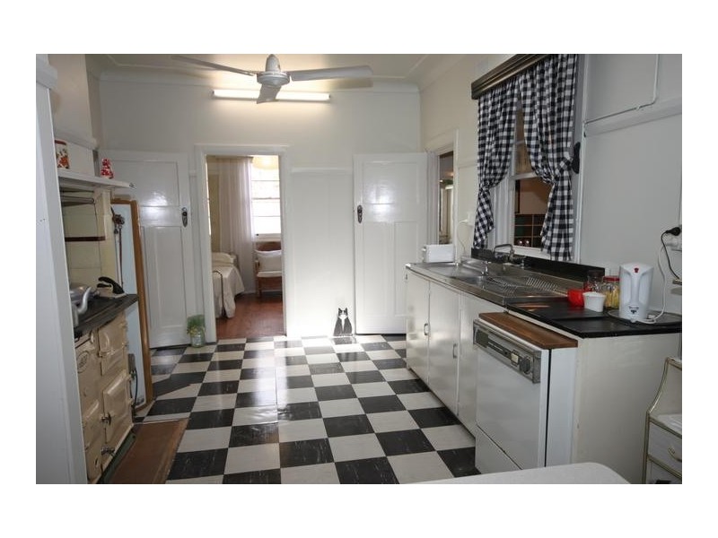 25 Kathleen Street, Tamworth NSW 2340