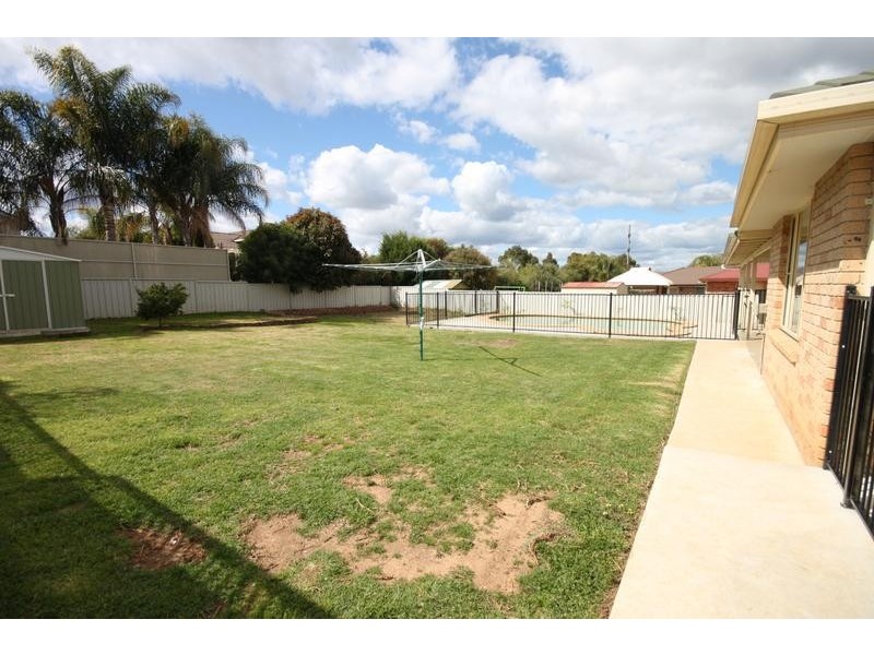 15 Banjo Circuit, Tamworth NSW 2340