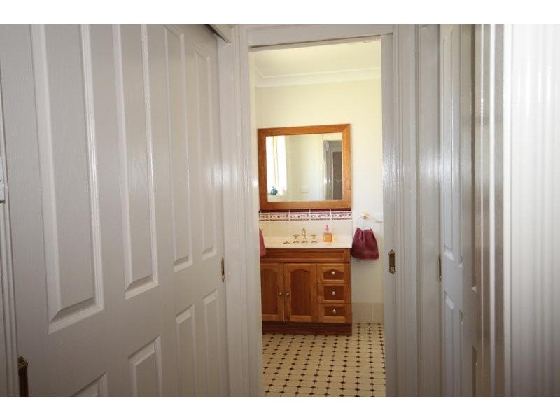 16 Minimbah Close, Tamworth NSW 2340