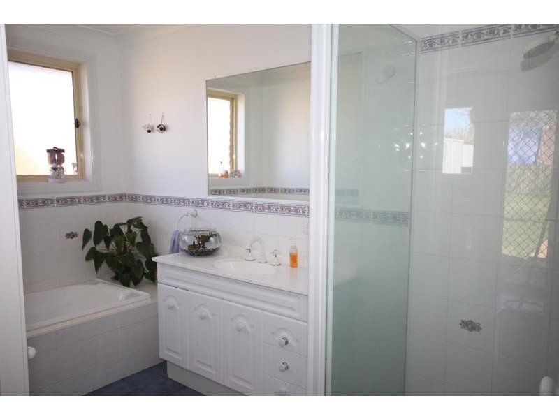 16 Minimbah Close, Tamworth NSW 2340