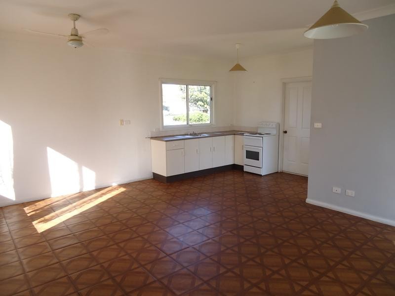 15 South Street, Manilla NSW 2346