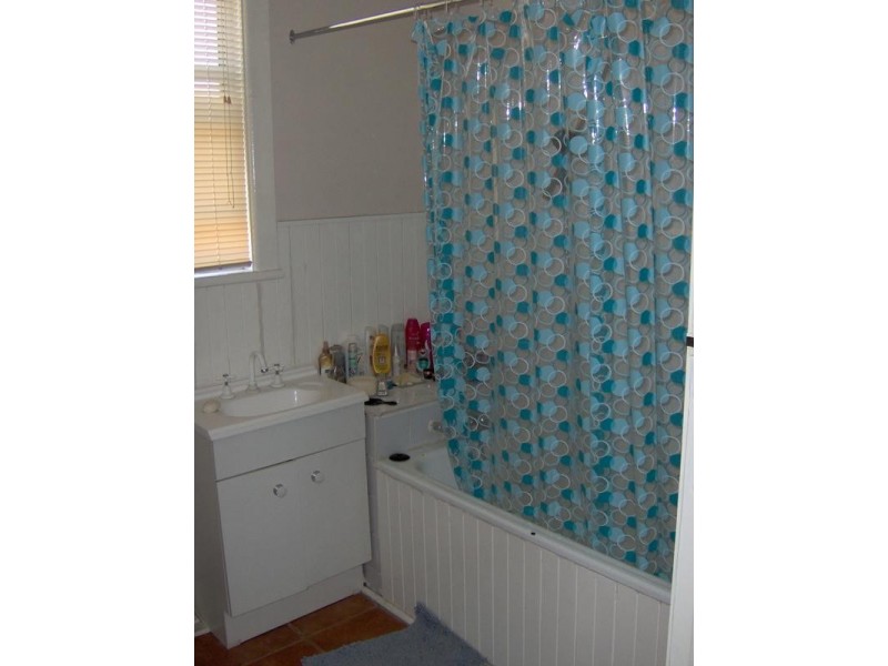 18-20 Nundle Road, Woolomin NSW 2340