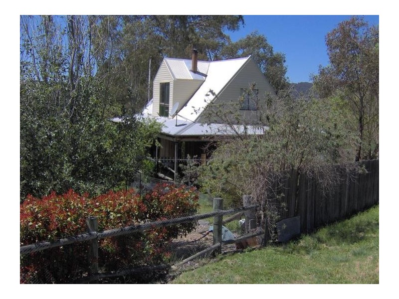 20 Caroline Street, Bendemeer NSW 2355