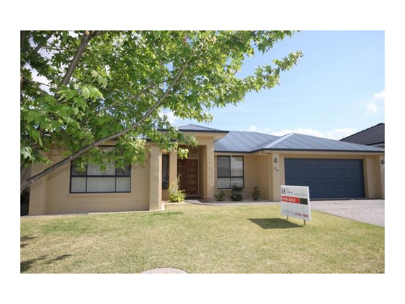 32 The Grange, Tamworth NSW 2340