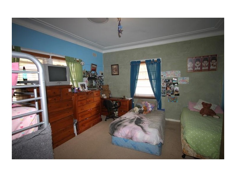 16 Victoria Street, Tamworth NSW 2340