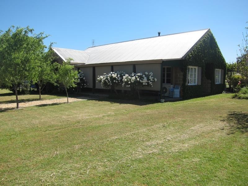 1303 Manilla Road, Tamworth NSW 2340