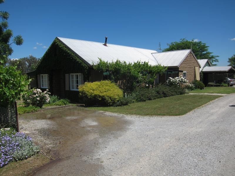 1303 Manilla Road, Tamworth NSW 2340