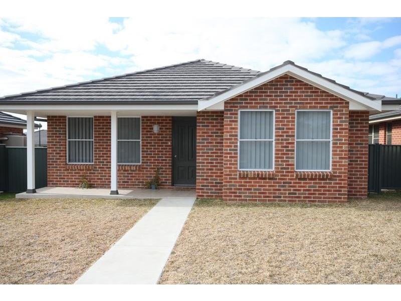 29 The Heights, Tamworth NSW 2340