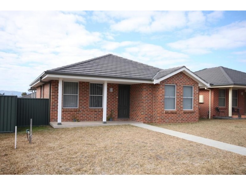 29 The Heights, Tamworth NSW 2340