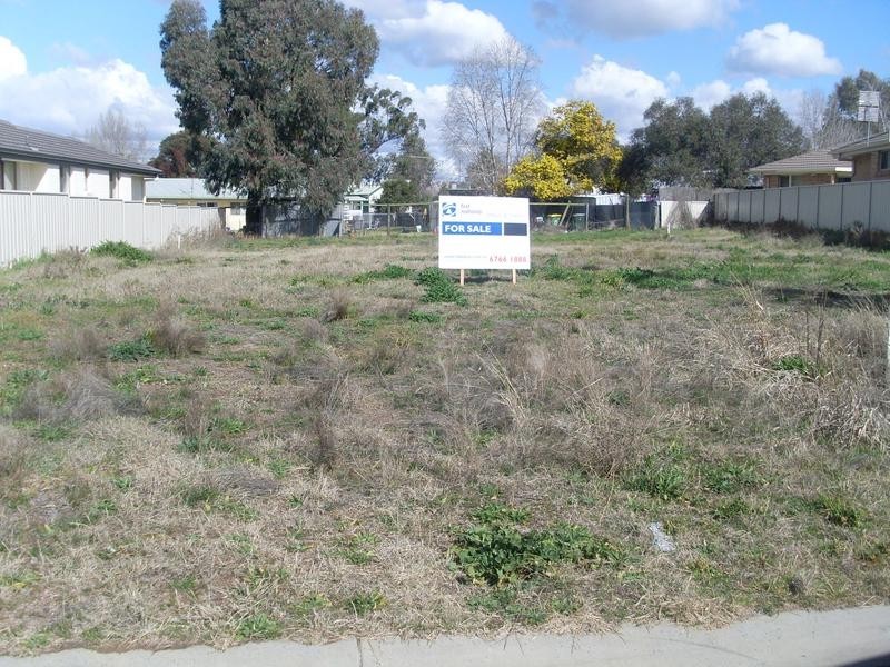 20 & 4 Wagonia & Iris, Kootingal NSW 2352
