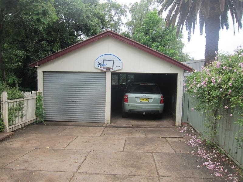 63 Upper Street, Tamworth NSW 2340