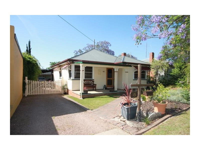 15 High Street, Tamworth NSW 2340
