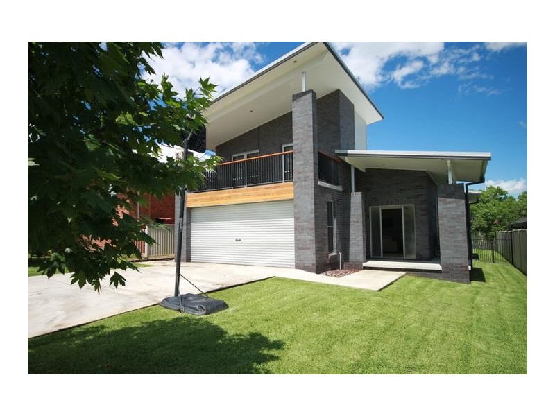 4 The Grange, Tamworth NSW 2340