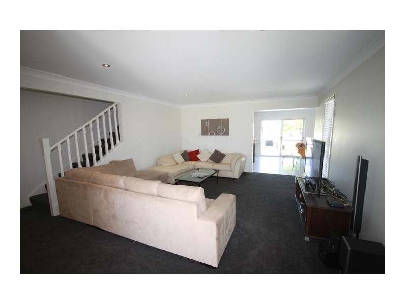 4 The Grange, Tamworth NSW 2340