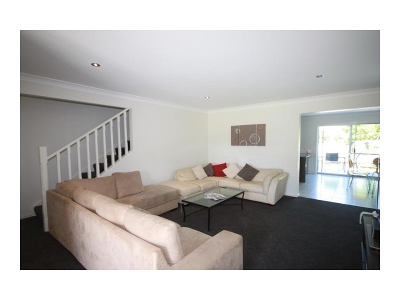 4 The Grange, Tamworth NSW 2340