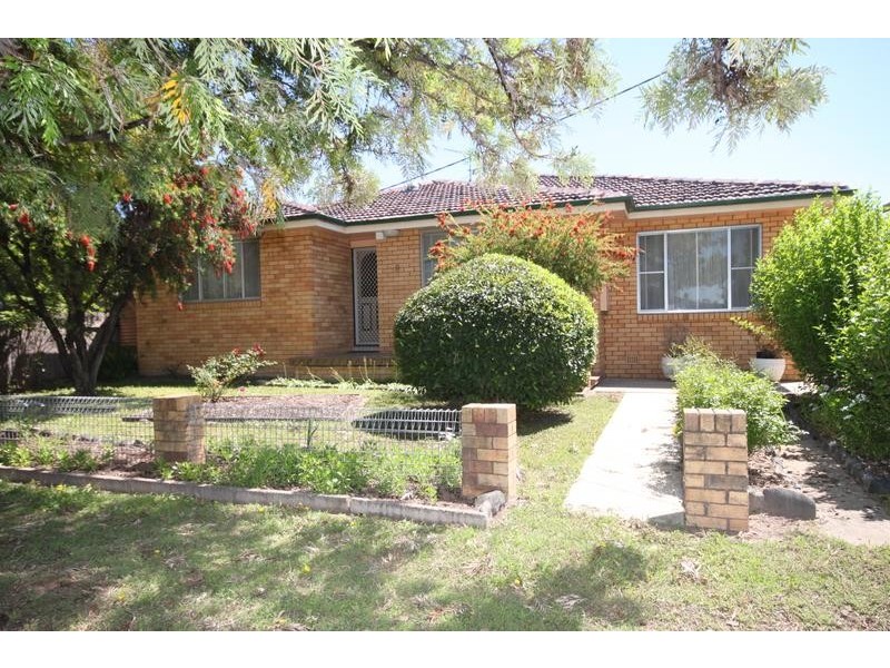 9 Burilla Street, Tamworth NSW 2340