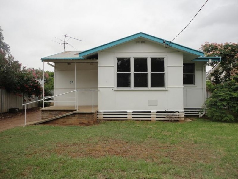 26 STEWART AVE, Tamworth NSW 2340