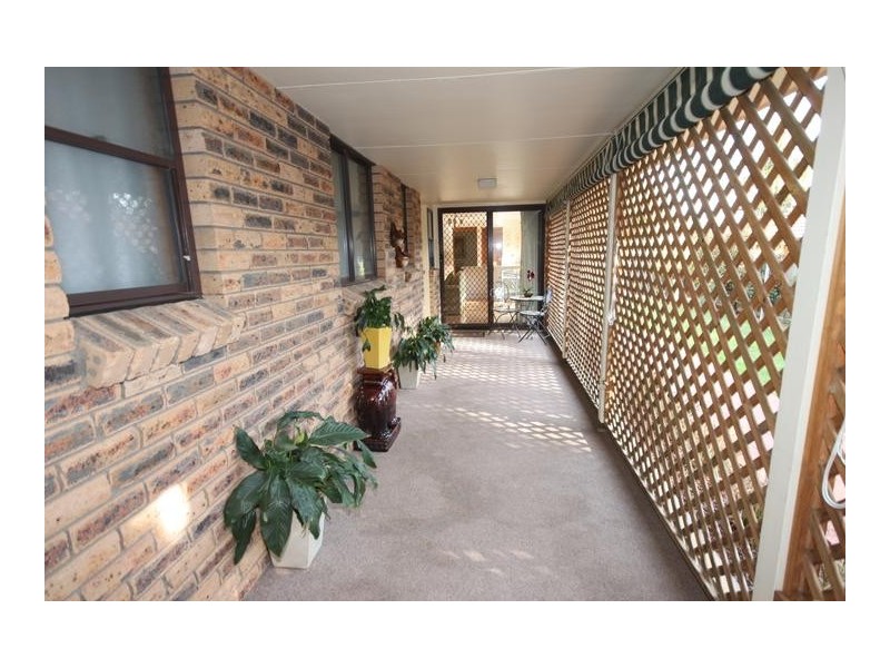 16 Kurrajong, Tamworth NSW 2340