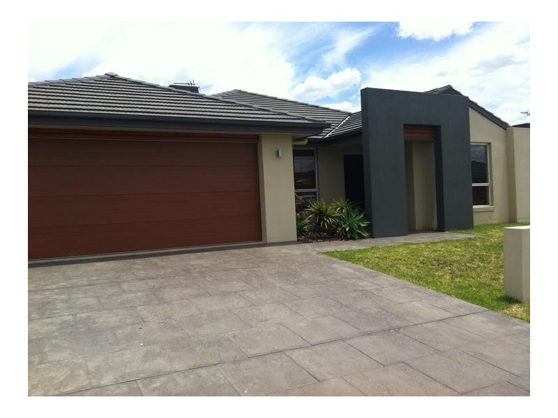 18 Bowman Drive, Tamworth NSW 2340