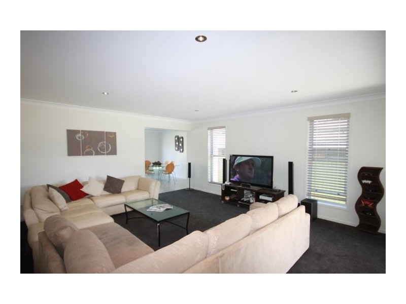 4 The Grange, Tamworth NSW 2340