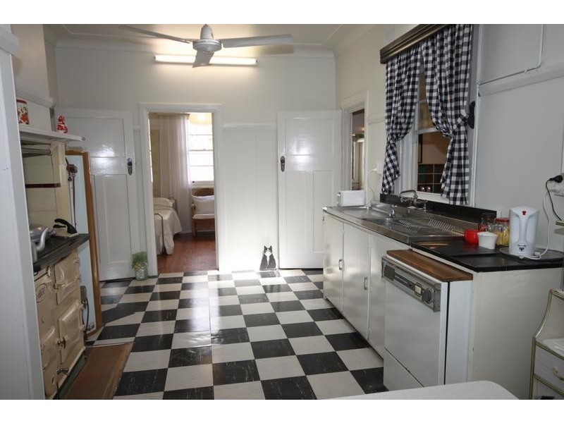 25 Kathleen Street, Tamworth NSW 2340