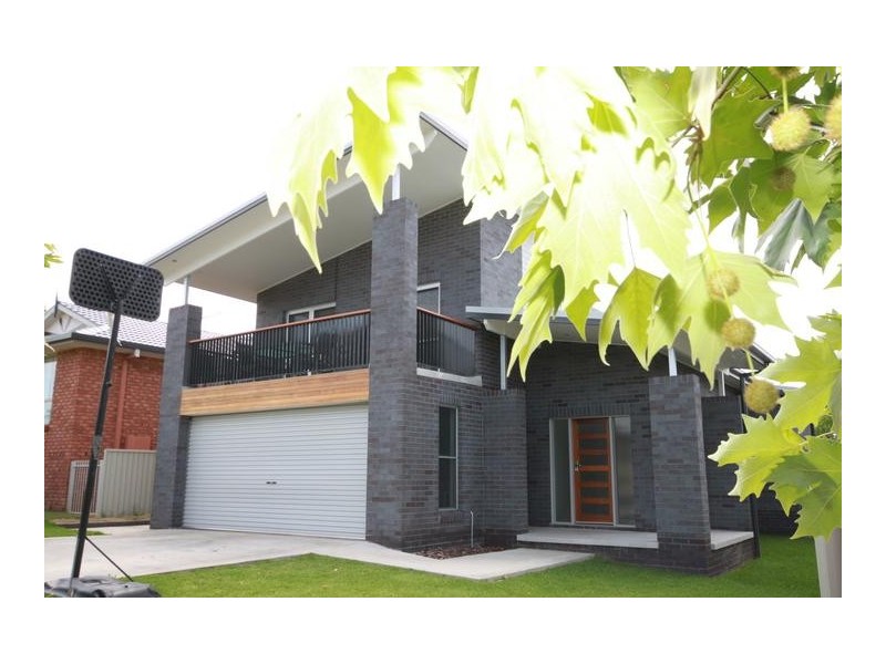 4 The Grange, Tamworth NSW 2340
