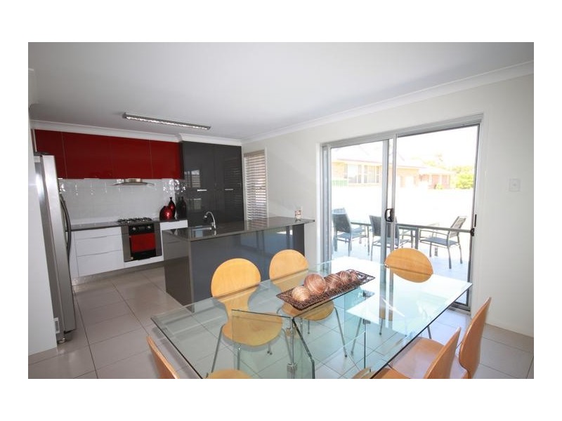 4 The Grange,, Tamworth NSW 2340