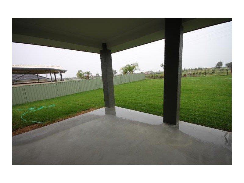 38 The Grange, Tamworth NSW 2340