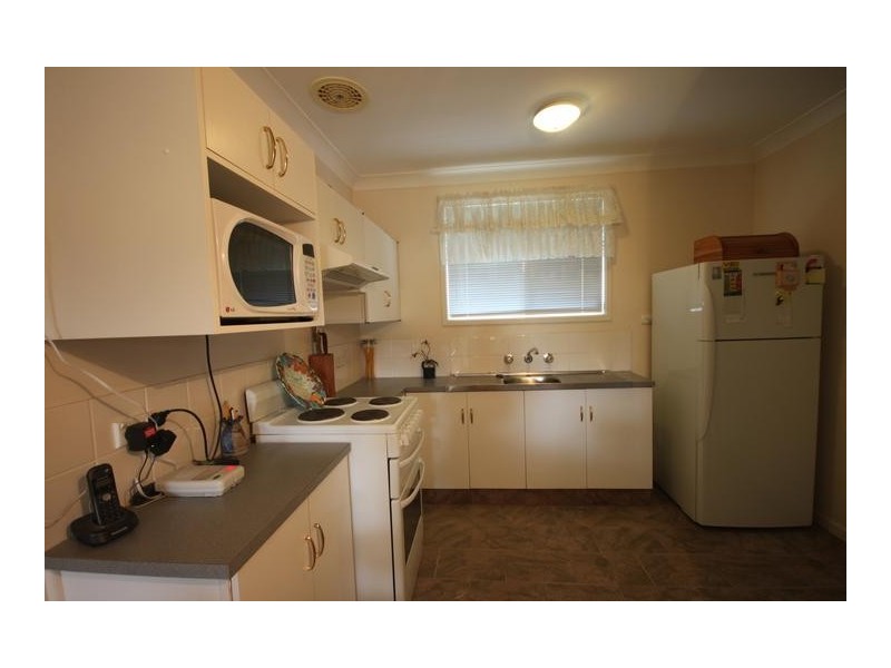 1/13 Illoura Street, Tamworth NSW 2340