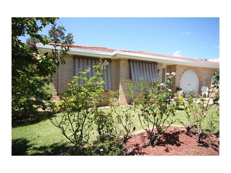 1/13 Illoura Street, Tamworth NSW 2340