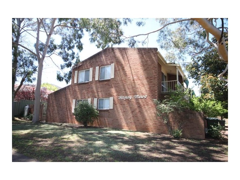 2/63 Fitzroy Street, Tamworth NSW 2340