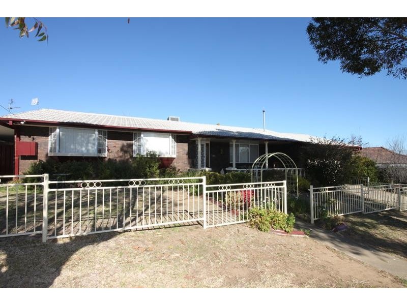 20 Arinya Street, Tamworth NSW 2340