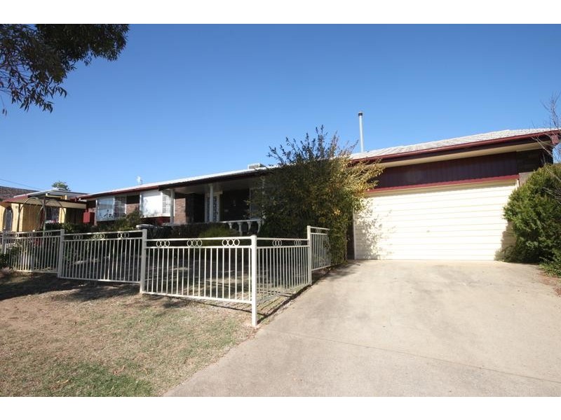 20 Arinya Street, Tamworth NSW 2340