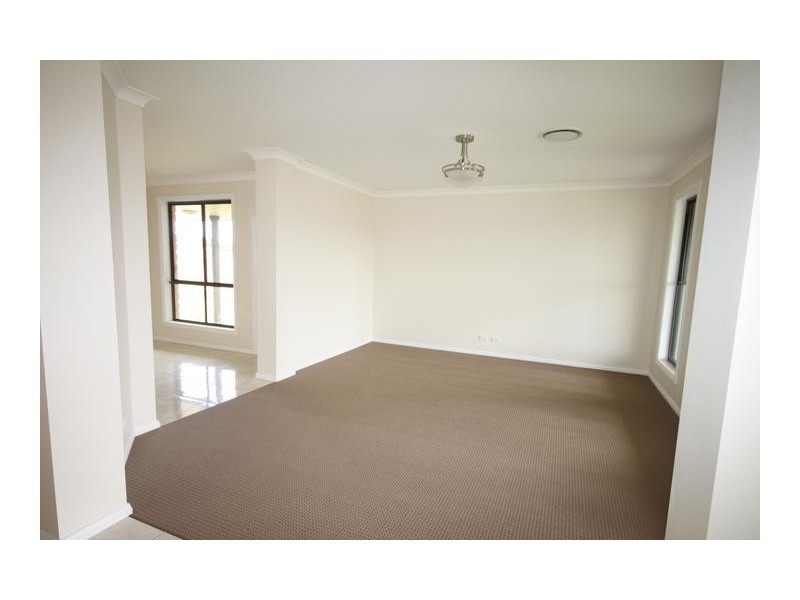 10 Eagle Avenue, Tamworth NSW 2340